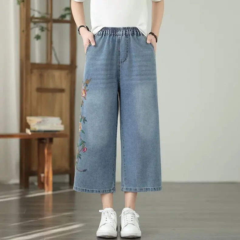 Artistic retro Heavy industry Embroidered Denim Wide leg Pants Spring Summer 2025 New Women's Loose waist Casual Nine Fen Jeans