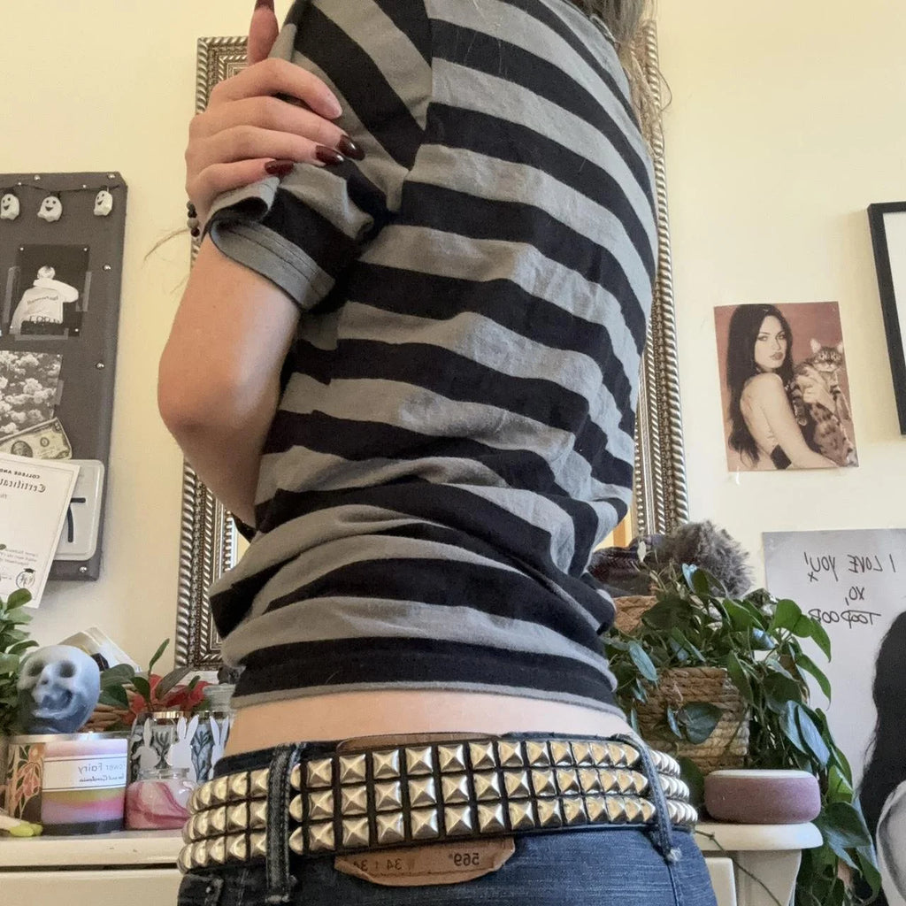 Womens Y2k Grunge Shirts Striped Baggy Crew Neck Short Sleeves Emo Tops 2000s Harajuku Vintage Teen Girls Goth Clothes