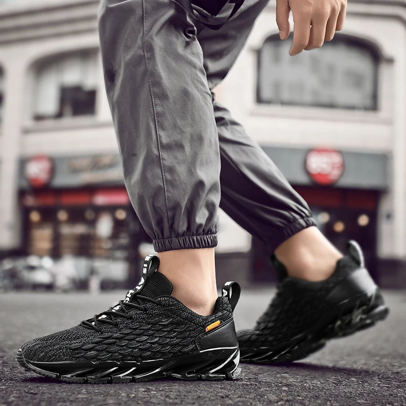 Men Running Shoes Non Slip Breathable Fashionable Outdoor Lightweight Lace Up Wear-resistant Casual Walking Shoes for Men