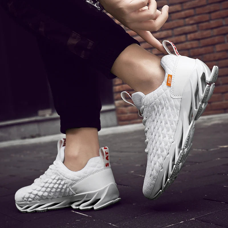 Men Running Shoes Non Slip Breathable Fashionable Outdoor Lightweight Lace Up Wear-resistant Casual Walking Shoes for Men